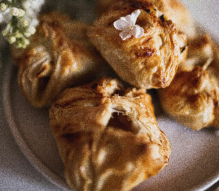 Choco filled puff
